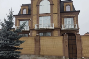 Продам дом 550 м² в городе Луганск, Артемовский район