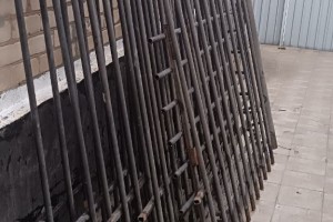 Продам металлический забор размер 13м на 2 метра высота