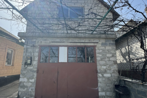 Продам участок и дом с готовым бизнесом в Луганске, Жовтневый район, ул. Московская